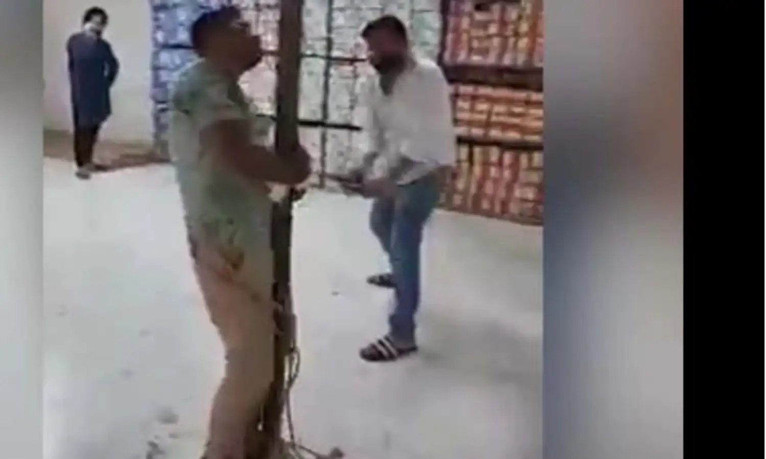 Crime : మేనేజర్ ను కొట్టి చంపిన యజమానులు Crime : మేనేజర్ ను కొట్టి చంపిన యజమానులు