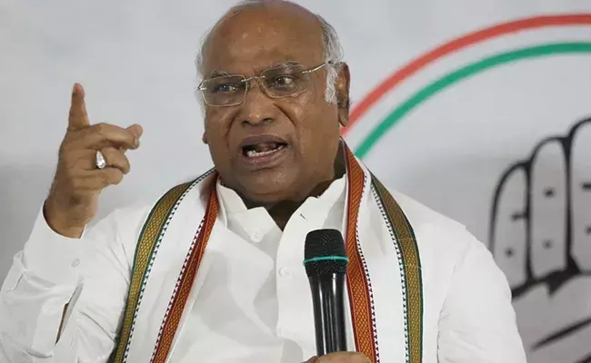 Congress : హైదరాబాద్ పర్యటనకు మల్లికార్జున ఖర్గే Congress : హైదరాబాద్ పర్యటనకు మల్లికార్జున ఖర్గే