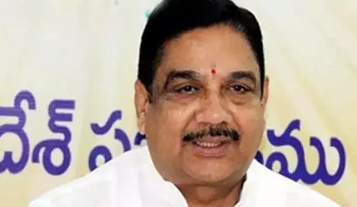 ప్రజలకు ఉపయోగం లేని ప్రభుత్వం జగన్ సర్కారేదే ప్రజలకు ఉపయోగం లేని ప్రభుత్వం జగన్ సర్కారేదే