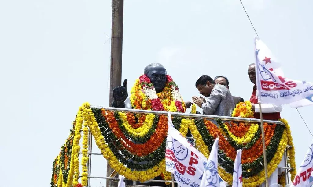 Suryapet: అంబేద్కర్ జయంతి ఉత్సవాల్లో ఉద్రిక్తత