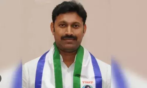 అజ్ఞాతం వీడిన ఎంపీ అవినాష్‌ రెడ్డి