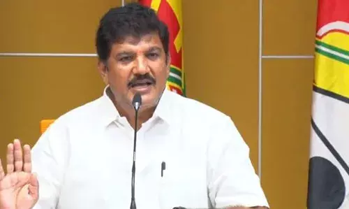 వైసీపీ పాలనలో ముస్లింలపై దాడులు పెరిగిపోయాయి : ధూళిపాళ్ల