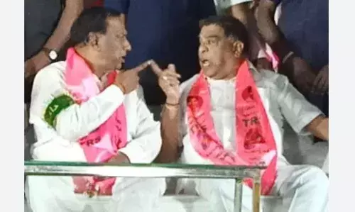 మేడ్చల్‌ బీఆర్‌ఎస్‌ ఆత్మీయ సమ్మేళనంలో రసాభాస