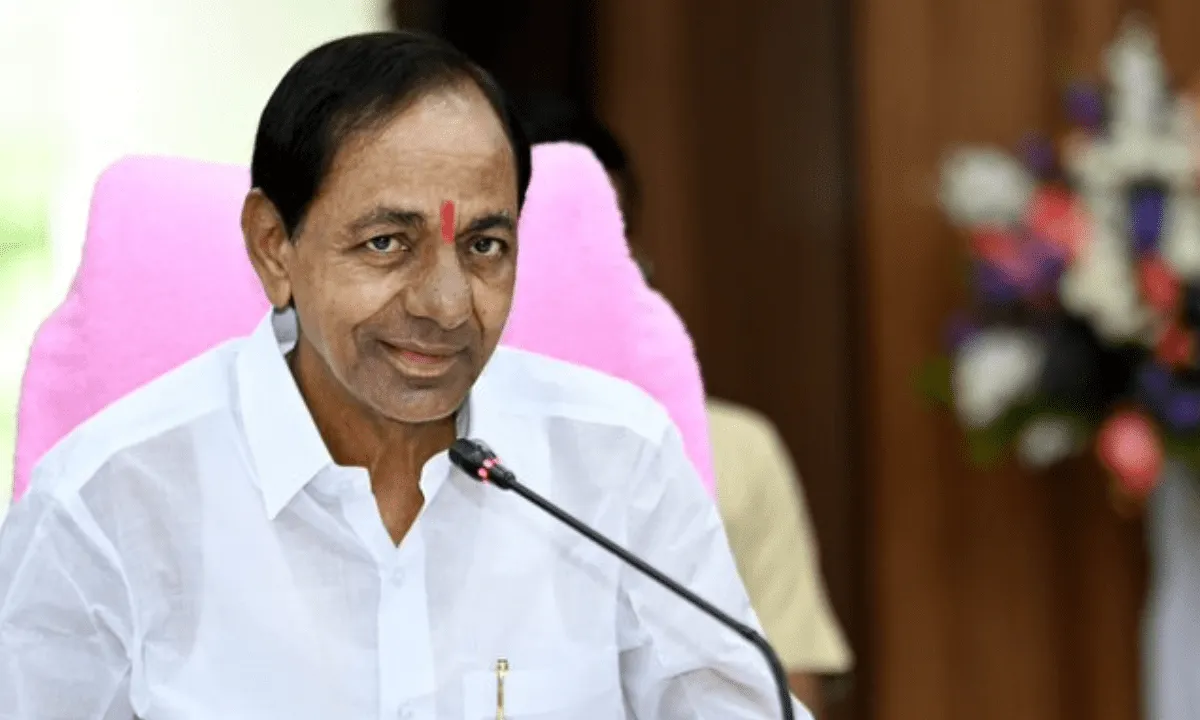 కేసీఆర్పై రైతు అభిమానం..వినూత్న రీతిలో ప్రదర్శన కేసీఆర్పై రైతు అభిమానం..వినూత్న రీతిలో ప్రదర్శన