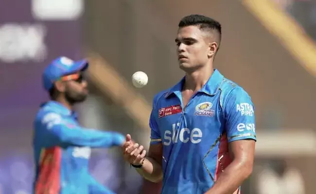 Sports: అర్జున్ టెండూల్కర్ IPL అరంగేట్రం.. ముంబై ఇండియన్స్ కోసం బరిలోకి Sports: అర్జున్ టెండూల్కర్ IPL అరంగేట్రం.. ముంబై ఇండియన్స్ కోసం బరిలోకి