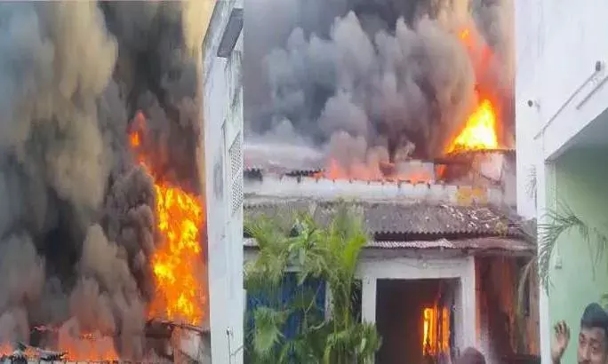 National: పాట్నా ఆయిల్ గోదాంలో అగ్నిప్రమాదం National: పాట్నా ఆయిల్ గోదాంలో అగ్నిప్రమాదం