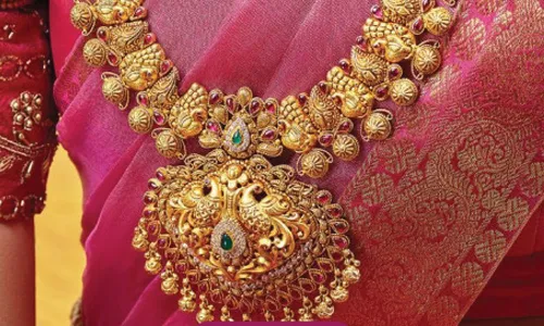 Gold and Silver Rates Today : తగ్గిన బంగారం, వెండి ధరలు.. Gold and Silver Rates Today : తగ్గిన బంగారం, వెండి ధరలు..