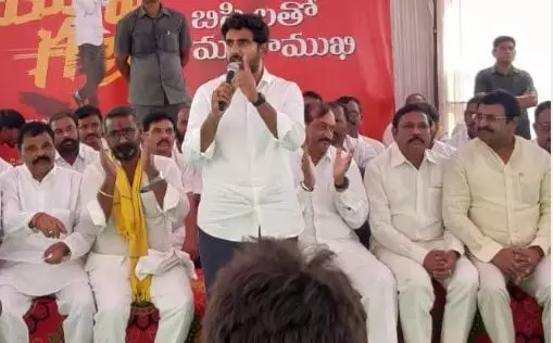 మంత్రి జయరాంపై నారా లోకేష్ ఫైర్ మంత్రి జయరాంపై నారా లోకేష్ ఫైర్