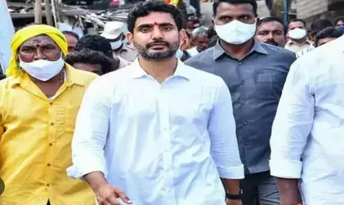 Yuvagalam : అశేష జనవాహిని మధ్య లోకేష్ పాదయాత్ర