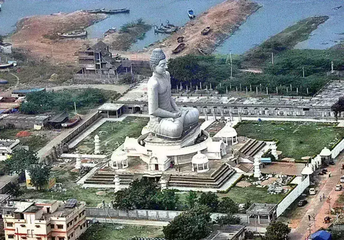 అమరావతిలో మళ్లీ అలజడి