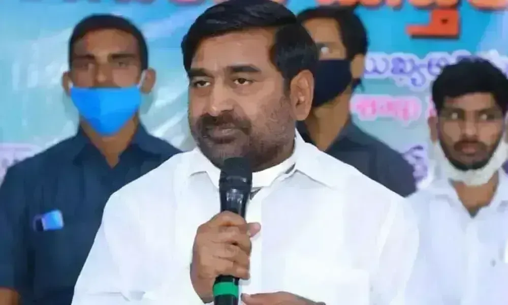 రాయల తెలంగాణ ఇప్పుడు సాధ్యం కాదు: మంత్రి జగదీష్రెడ్డి రాయల తెలంగాణ ఇప్పుడు సాధ్యం కాదు: మంత్రి జగదీష్రెడ్డి