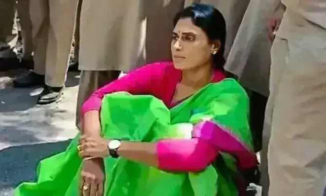 వైఎస్‌ షర్మిలకు 14రోజుల రిమాండ్‌