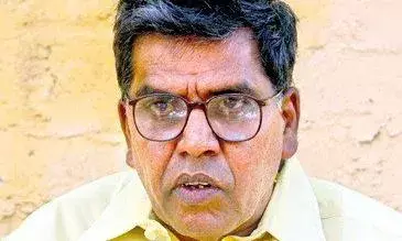 మంత్రి ఉషశ్రీ చరణ్‌కు హనుమంతరాయ చౌదరి  సెల్ఫీ ఛాలెంజ్‌