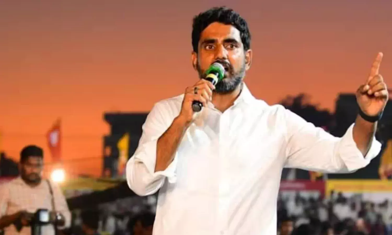 లోకేష్పై సీఎం జగన్ అనుచిత వ్యాఖ్యలకు నిరసనగా టీడీపీ ధర్నా లోకేష్పై సీఎం జగన్ అనుచిత వ్యాఖ్యలకు నిరసనగా టీడీపీ ధర్నా