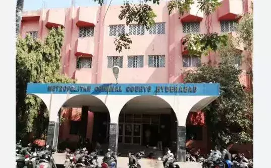 Viveka Murder Case : నాంపల్లి సీబీఐ కోర్టులో వివేకా నిందితులు Viveka Murder Case : నాంపల్లి సీబీఐ కోర్టులో వివేకా నిందితులు