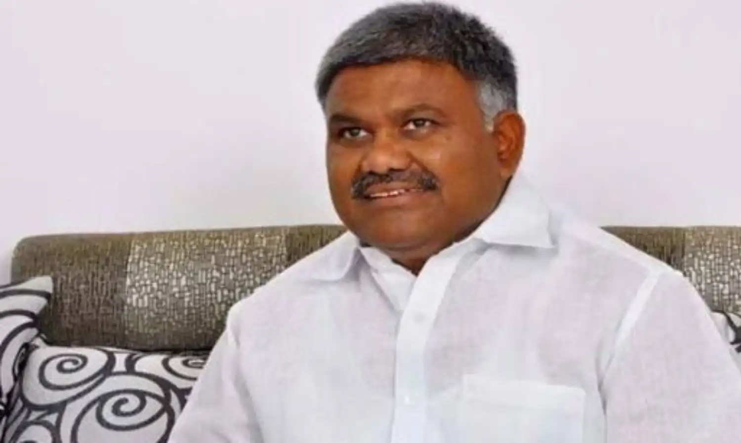 AP : జగన్ను నమ్ముకున్న కార్యకర్తలు బజారున పడ్డారు AP : జగన్ను నమ్ముకున్న కార్యకర్తలు బజారున పడ్డారు