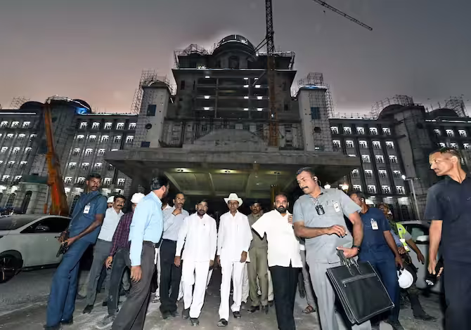 నూతన సచివాలయం రేపే ప్రారంభం.. కేసీఆర్ సర్కార్ కీలక నిర్ణయం నూతన సచివాలయం రేపే ప్రారంభం.. కేసీఆర్ సర్కార్ కీలక నిర్ణయం