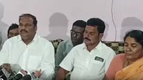 YSRTP ఖమ్మం జిల్లా అధ్యక్షుడు రాజీనామా