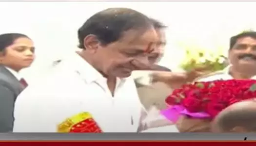 తెలంగాణ సచివాలయాన్ని ప్రారంభించిన సీఎం కేసీఆర్ తెలంగాణ సచివాలయాన్ని ప్రారంభించిన సీఎం కేసీఆర్