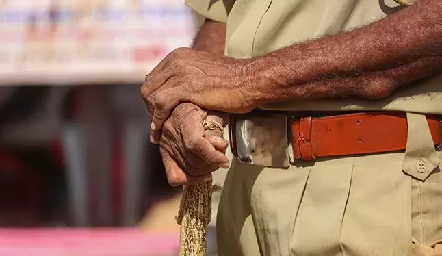Assam : మందుతాగే పోలీసులకు స్వంచంద పదవీ విరమణ Assam : మందుతాగే పోలీసులకు స్వంచంద పదవీ విరమణ