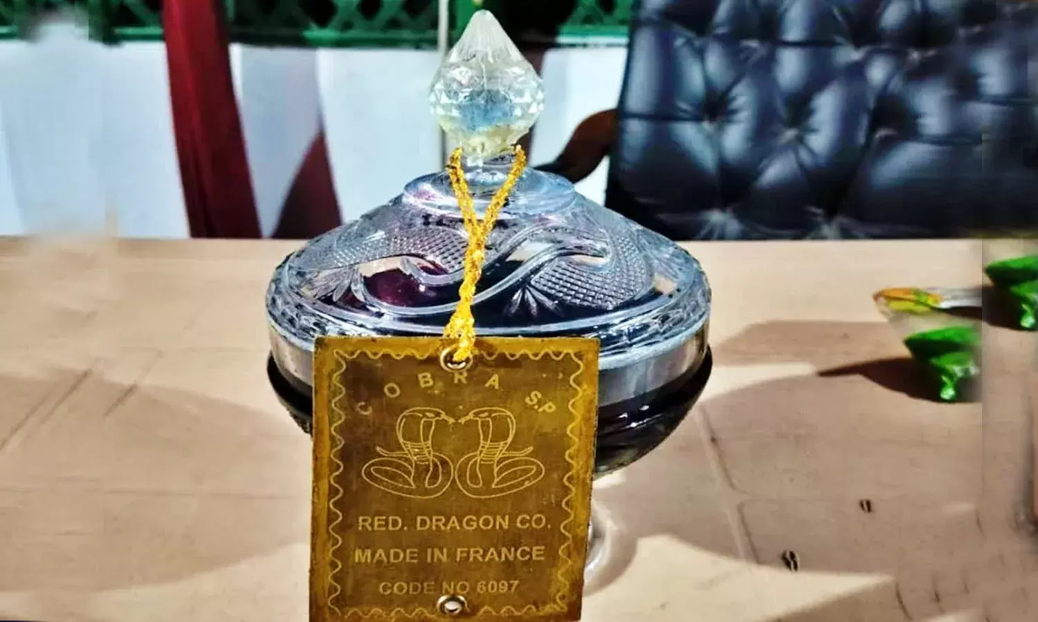 పాము విషం రూ.13 కోట్లు.. మేడిన్ ఫ్రాన్స్