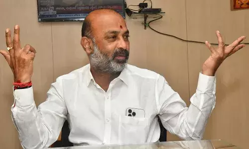 పొంగులేటి వద్దకు ఈటల వెళ్లడం నాకు తెలియదు.. బండి కీలక వ్యాఖ్యలు