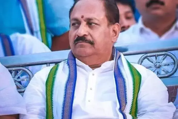 AP : తడబడిన ఏపీ దేవాదాయశాఖ మంత్రి AP : తడబడిన ఏపీ దేవాదాయశాఖ మంత్రి