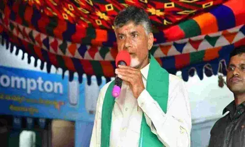 AP : రైతులకు ధైర్యం చెప్పిన చంద్రబాబు