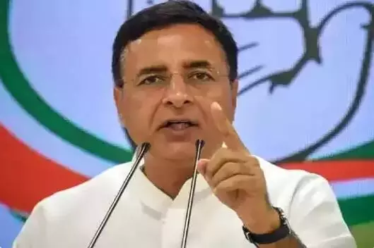 కాంగ్రెస్ అధ్యక్షుడు ఖర్గేను చంపడానికి బీజేపీ కుట్ర : సూర్జేవాల కాంగ్రెస్ అధ్యక్షుడు ఖర్గేను చంపడానికి బీజేపీ కుట్ర : సూర్జేవాల