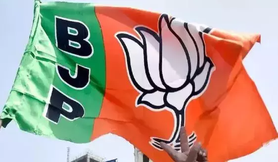 ఖమ్మంలో బీజేపీ లంచ్ పాలిటిక్స్ ఫలించేనా..! ఖమ్మంలో బీజేపీ లంచ్ పాలిటిక్స్ ఫలించేనా..!