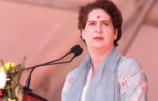 Telangana Congress : యూత్డిక్లరేషన్ ప్రకటించనున్న ప్రియాంక గాంధీ Telangana Congress : యూత్డిక్లరేషన్ ప్రకటించనున్న ప్రియాంక గాంధీ