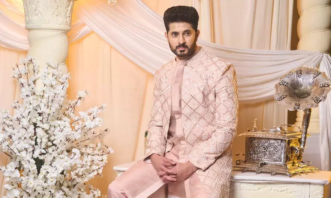 తనదైన స్టైల్ లో దూసుకుపోతోన్న అరవింద్ కృష్ణ తనదైన స్టైల్ లో దూసుకుపోతోన్న అరవింద్ కృష్ణ