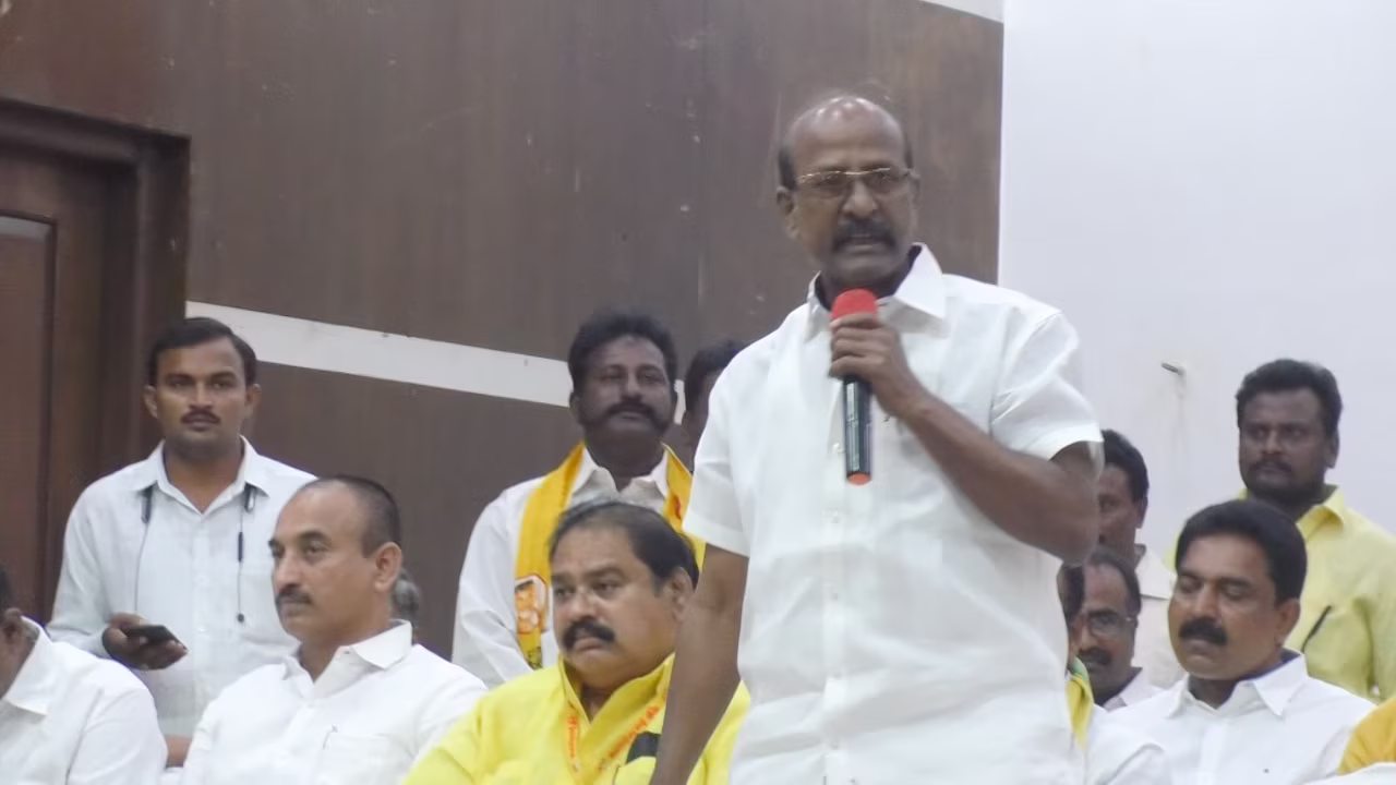 సర్పంచ్ ధనలక్ష్మి ఆత్మహత్య ముమ్మాటికి ప్రభుత్వ హత్యే:రాజేంద్రప్రసాద్ సర్పంచ్ ధనలక్ష్మి ఆత్మహత్య ముమ్మాటికి ప్రభుత్వ హత్యే:రాజేంద్రప్రసాద్