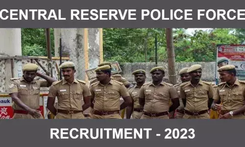 ఇంగ్లీష్, హిందీలోనే CRPF రిక్రూట్మెంట్..గుర్రుమంటున్న దక్షణాది ఇంగ్లీష్, హిందీలోనే CRPF రిక్రూట్మెంట్..గుర్రుమంటున్న దక్షణాది