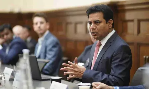 కేటీఆర్‌ యూకే పర్యటన