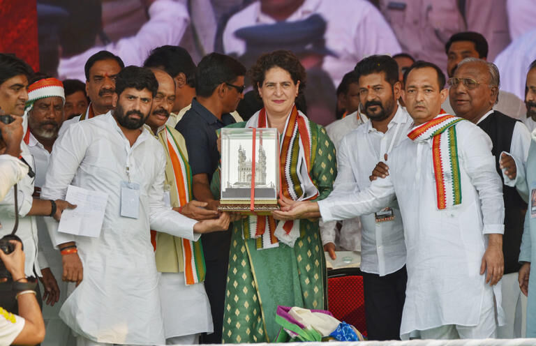 తెలంగాణలో గేరు మార్చిన కాంగ్రెస్