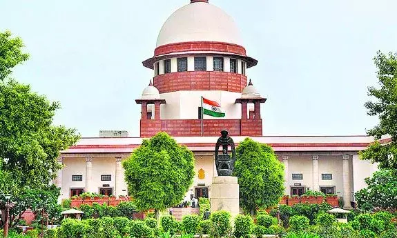 Maharashtra : షిండే వర్గంపై సుప్రీం కోర్టు ఘాటు వ్యాఖ్యలు Maharashtra : షిండే వర్గంపై సుప్రీం కోర్టు ఘాటు వ్యాఖ్యలు