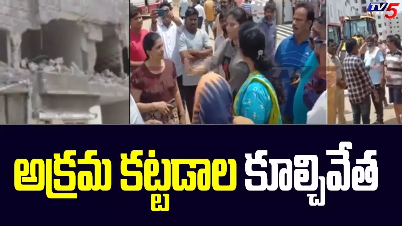 చిత్రపురిలో అక్రమ కట్టడాలు కూల్చివేత