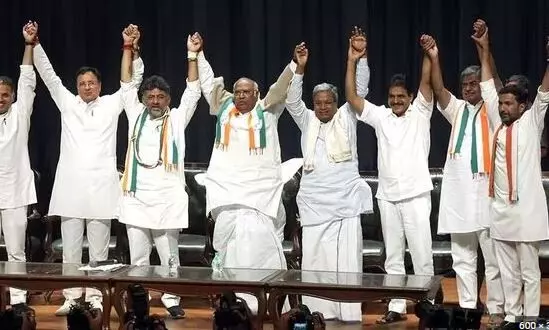 కర్ణాటక గెలుపుతో కాంగ్రెస్ లో కొత్త ఉత్సాహం కర్ణాటక గెలుపుతో కాంగ్రెస్ లో కొత్త ఉత్సాహం