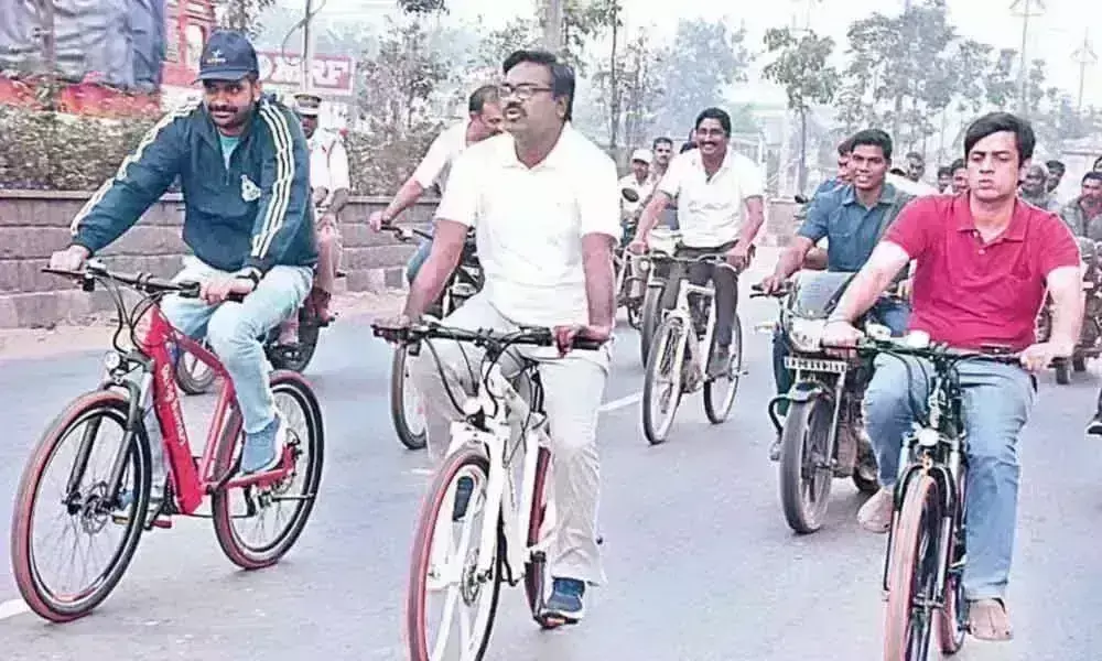 సీఎం కేసీఆర్‌ ఖమ్మాన్ని సీతాకోక చిలుకలా మార్చారు: మంత్రి పువ్వాడ