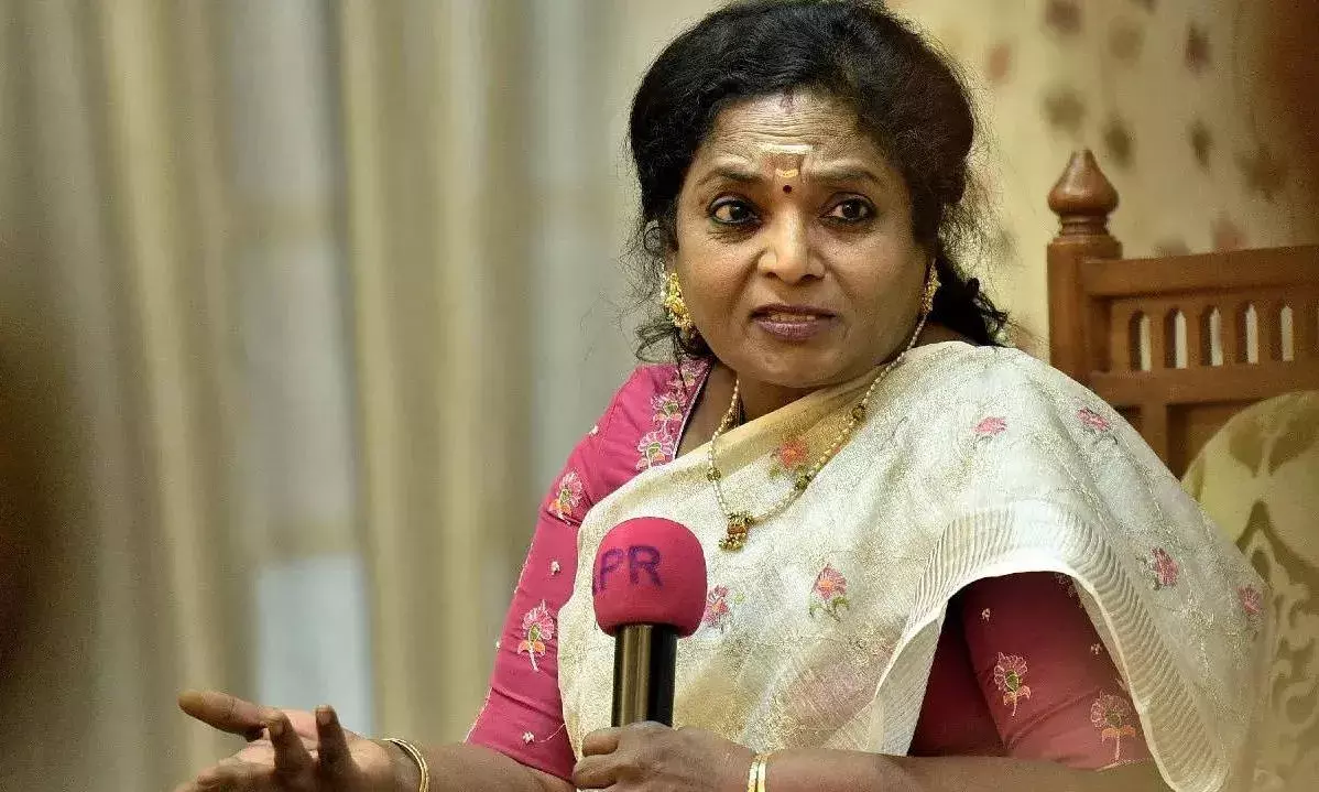 తమిళ బిడ్డ.... తెలంగాణా అక్క