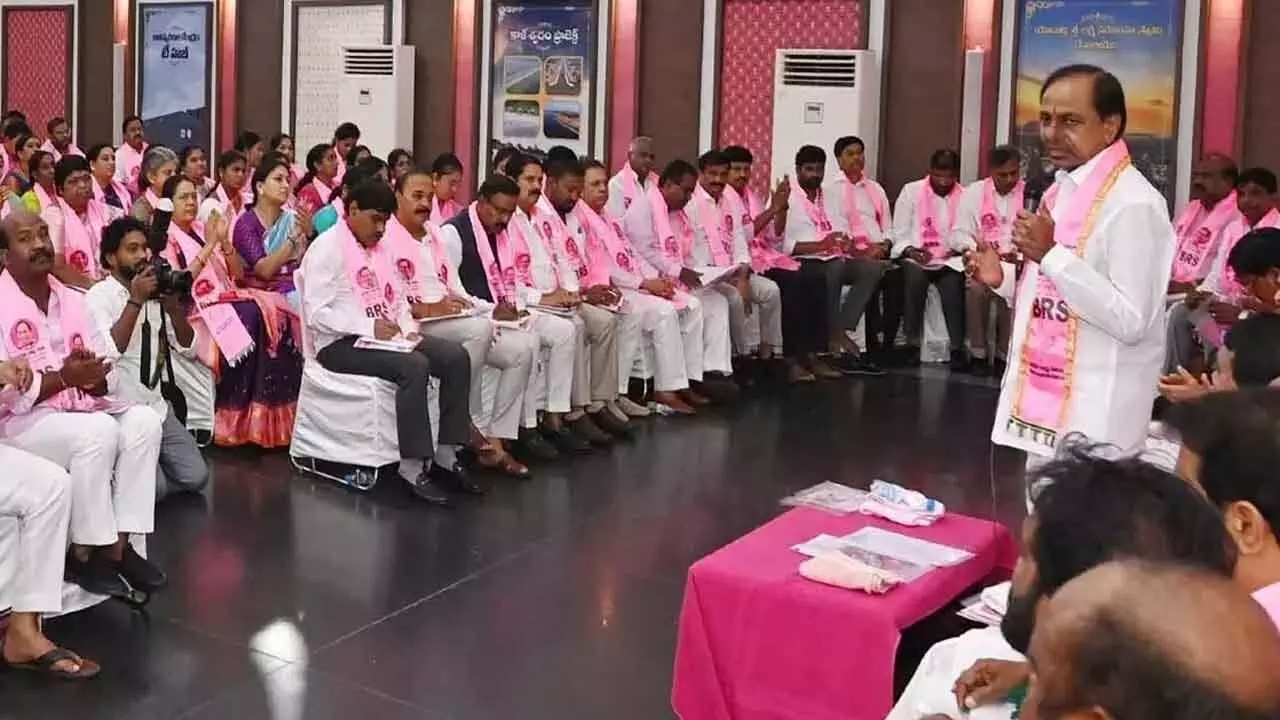 నేడు బీఆర్ఎస్ ఎల్పీ సమావేశం నేడు బీఆర్ఎస్ ఎల్పీ సమావేశం
