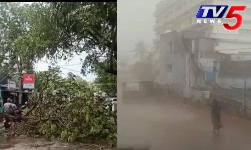 ఆత్మకూరు పరిసర ప్రాంతాల్లో ఈదురు గాలులతో కూడిన వర్షం