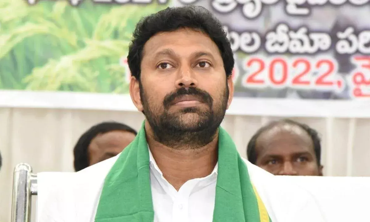 అవినాశ్ రెడ్డి అరెస్ట్ కు ఆదేశాలు అవినాశ్ రెడ్డి అరెస్ట్ కు ఆదేశాలు