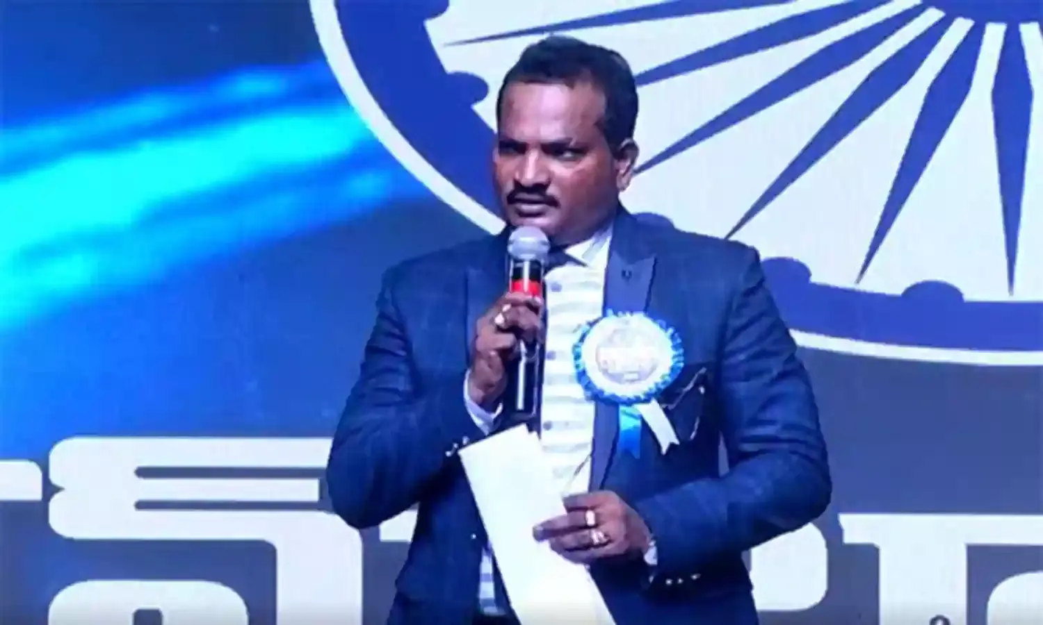 AP: అమరావతిని జగన్ విచ్ఛిన్నం చేస్తున్నారు : జడ శ్రావణ్ కుమార్ AP: అమరావతిని జగన్ విచ్ఛిన్నం చేస్తున్నారు : జడ శ్రావణ్ కుమార్