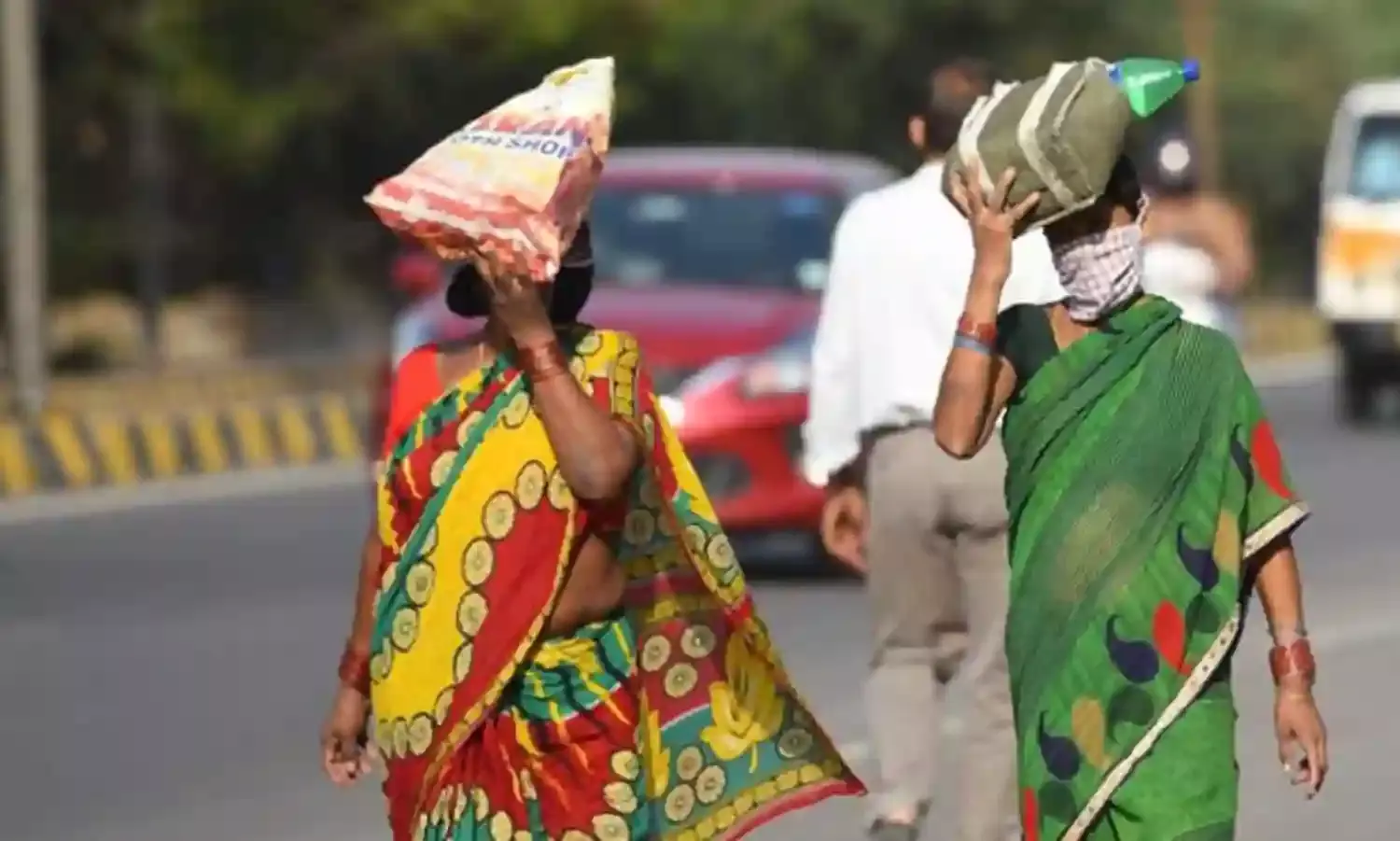 Summer : నిప్పుల కొలిమిలా హైదరాబాద్ Summer : నిప్పుల కొలిమిలా హైదరాబాద్