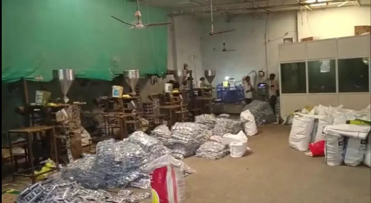 Hyd : రాజేంద్రనగర్ లో భారీగా కల్తీ అల్లం  వెల్లుల్లి పేస్ట్