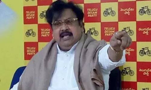 దళితుల దెబ్బకు సీఎం జగన్‌కు దిమ్మతిరిగాలి