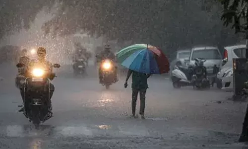 వరంగల్‌ నగరాన్ని వణికించిన అకాల వర్షం