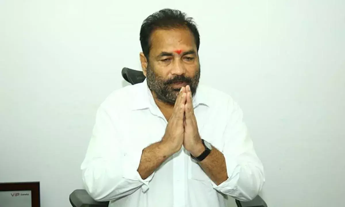 కోటంరెడ్డి శ్రీధర్ రెడ్డిని పోలీసుల హౌస్ అరెస్ట్ కోటంరెడ్డి శ్రీధర్ రెడ్డిని పోలీసుల హౌస్ అరెస్ట్